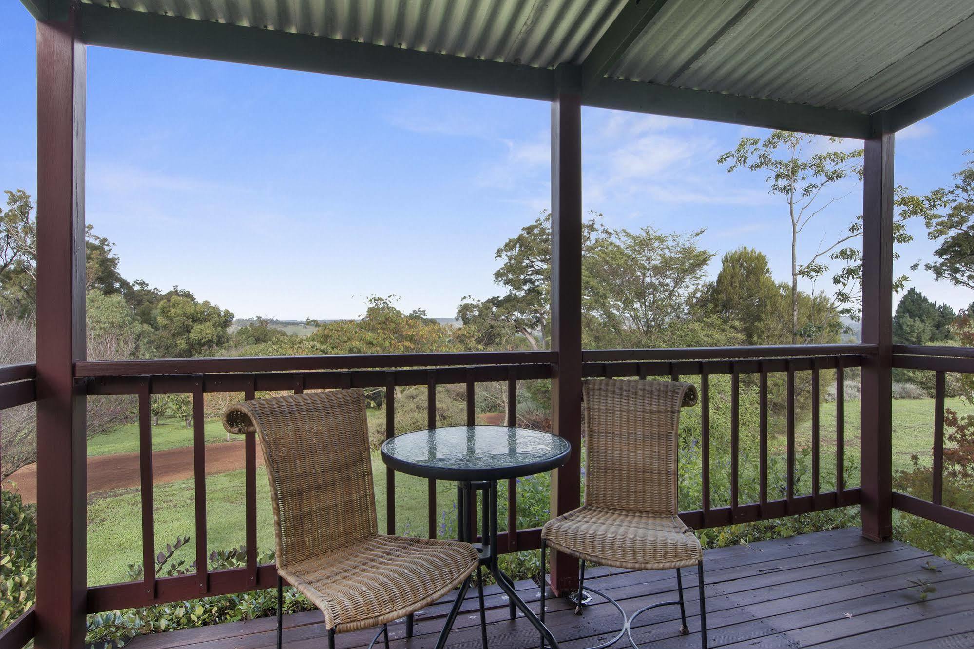Shambhala Guesthouse Kangaroo Gully Exterior photo